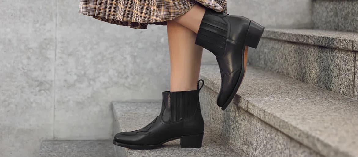 Jak stylizować botki na obcasie, aby uniknąć modowych wpadek