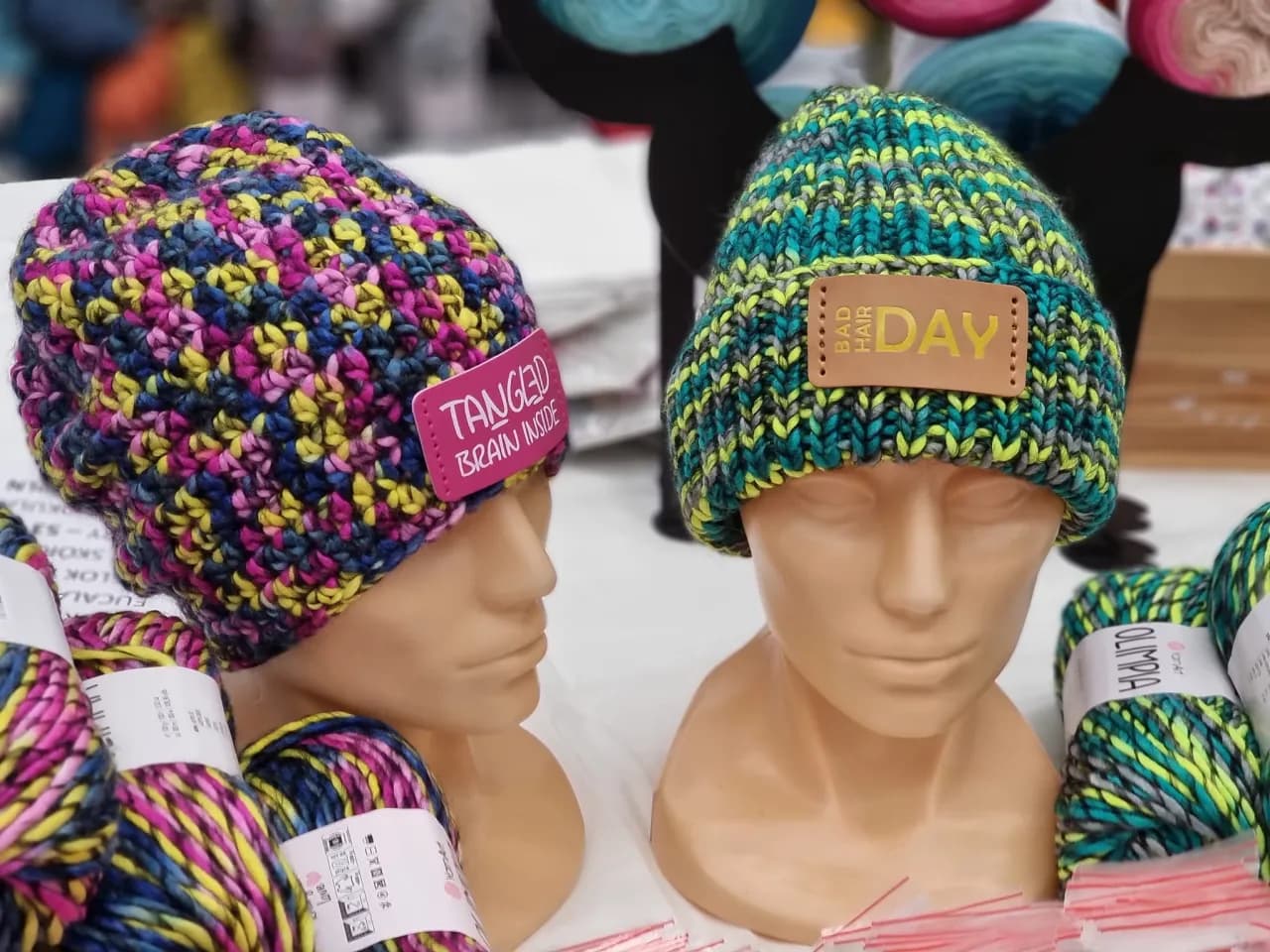 Ile włóczki na czapkę i szalik? Sprawdź, aby uniknąć błędów