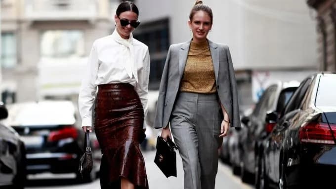 Jak się ubrać na obronę kobieta - eleganckie stroje, które zachwycą