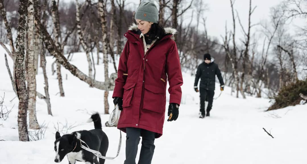 Kurtka parka – co to jest i dlaczego warto ją mieć?